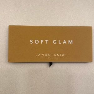 Anastasia Soft Glam Palette